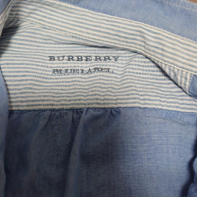 BURBERRY BLUE LABEL(バーバリーブルーレーベル)のデニムシャツ レディースのトップス(シャツ/ブラウス(長袖/七分))の商品写真