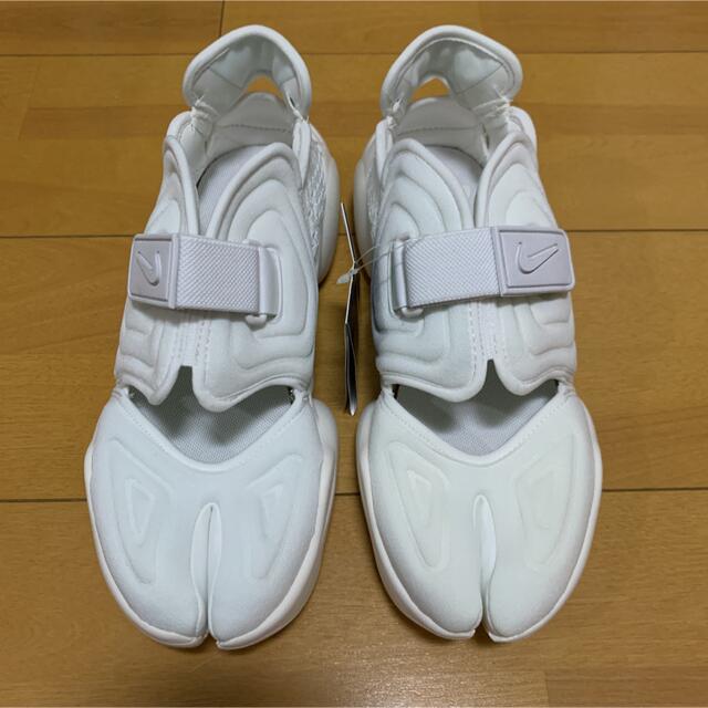 NIKE アクアリフト 24.5