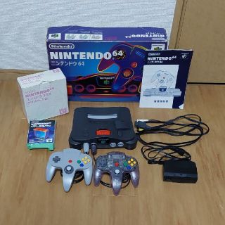 ニンテンドウ64(NINTENDO 64)のNintendo64+ソフト2本(家庭用ゲーム機本体)