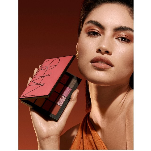 NARS(ナーズ)の限定☆NARS　サマーアンレイテッド　アイシャドウパレット コスメ/美容のベースメイク/化粧品(アイシャドウ)の商品写真