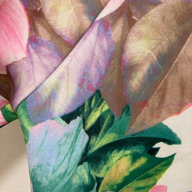 FOREVER 21(フォーエバートゥエンティーワン)の花柄ブルゾン レディースのジャケット/アウター(ブルゾン)の商品写真