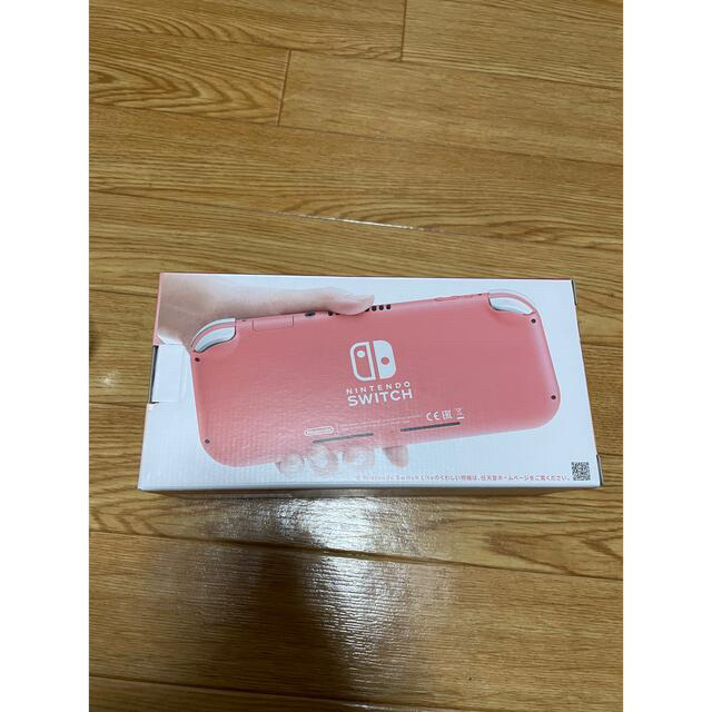 Nintendo Switch(ニンテンドースイッチ)の新品 未開封 ニンテンドースイッチライト コーラル 任天堂  エンタメ/ホビーのゲームソフト/ゲーム機本体(携帯用ゲーム機本体)の商品写真