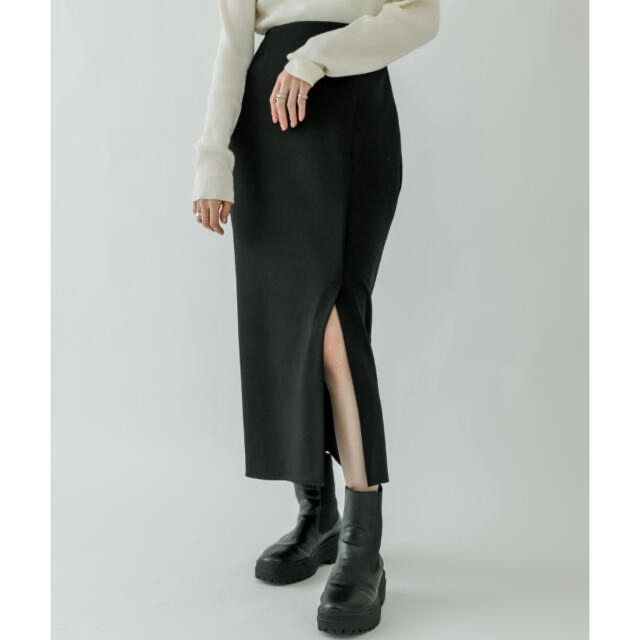 mystic(ミスティック)のmystic ナロースリットスカート　ブラック レディースのスカート(ロングスカート)の商品写真
