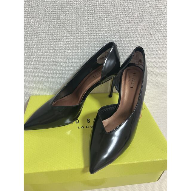 TED BAKER(テッドベイカー)のピンヒール パンプス ハイヒール　Mサイズ本革 黒 23.5cm レディースの靴/シューズ(ハイヒール/パンプス)の商品写真