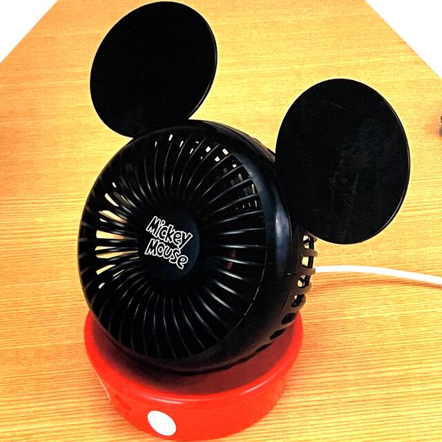 Disney(ディズニー)のミニ扇風機 卓上扇風機 ミッキーマウス ミニー 扇風機 ディズニー Disney スマホ/家電/カメラの冷暖房/空調(扇風機)の商品写真