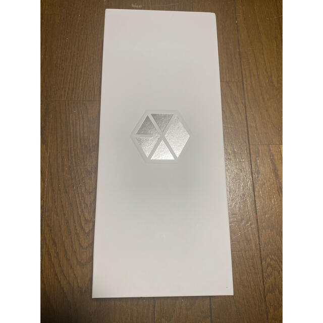 EXO(エクソ)のEXO 公式ペンライト ver.2.0 official light stick エンタメ/ホビーのタレントグッズ(アイドルグッズ)の商品写真