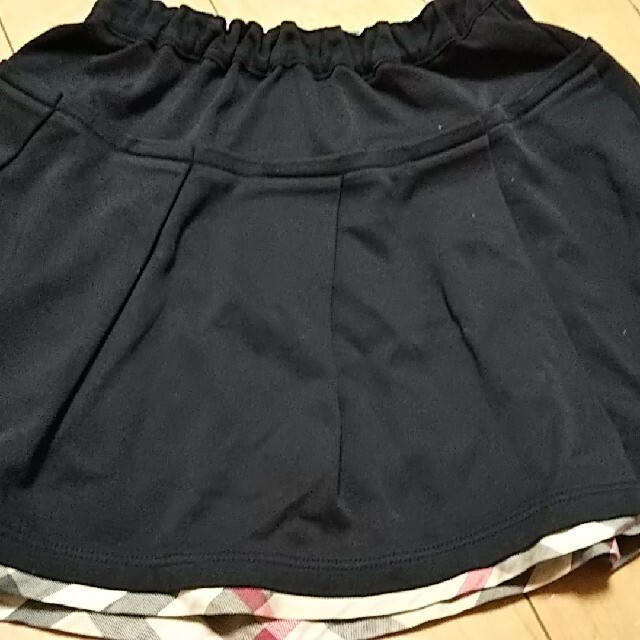BURBERRY(バーバリー)のバーバリースカート 黒 size110 キッズ/ベビー/マタニティのキッズ服女の子用(90cm~)(スカート)の商品写真