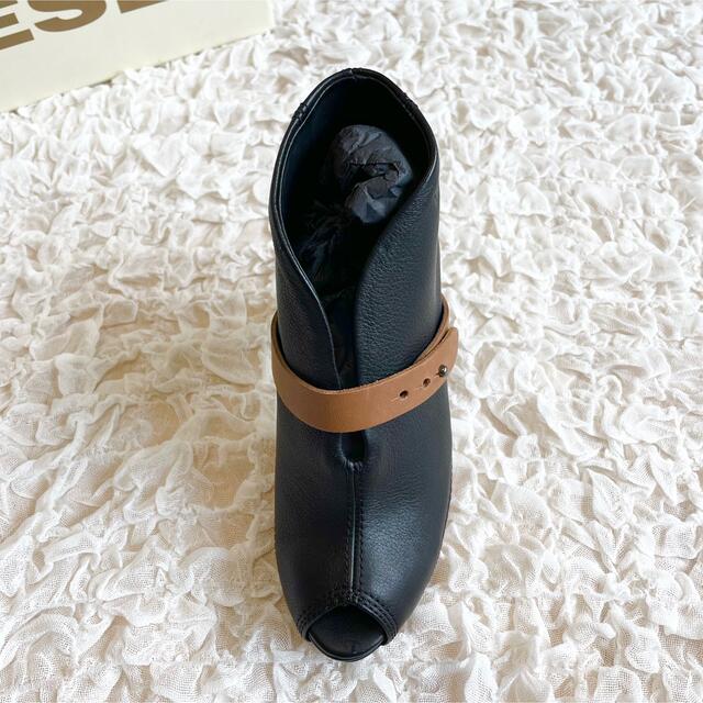 DIESEL(ディーゼル)のDIESEL ディーゼル オープントゥサンダル 本革ブラックサイズ23cm レディースの靴/シューズ(ブーティ)の商品写真