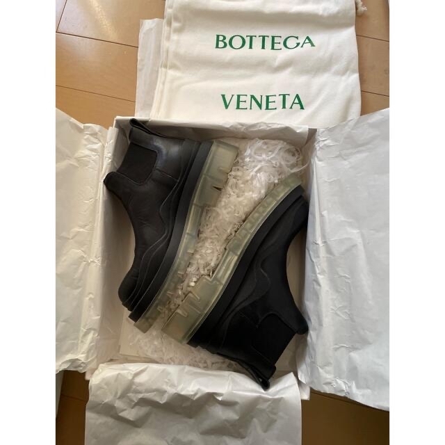 Bottega Veneta(ボッテガヴェネタ)の専用　ボッテガヴェネタ　タイヤブーツ　37 レディースの靴/シューズ(ブーツ)の商品写真