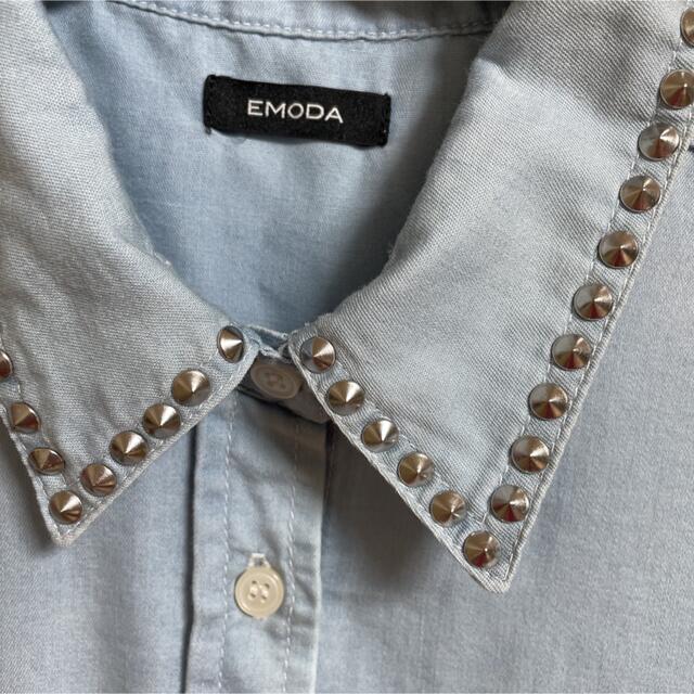 EMODA(エモダ)のEMODA デニム風シャツ レディースのトップス(シャツ/ブラウス(半袖/袖なし))の商品写真