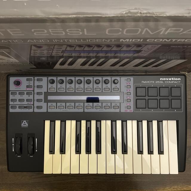 novation ReMOTE 25SL COMPACT MIDIコントローラー