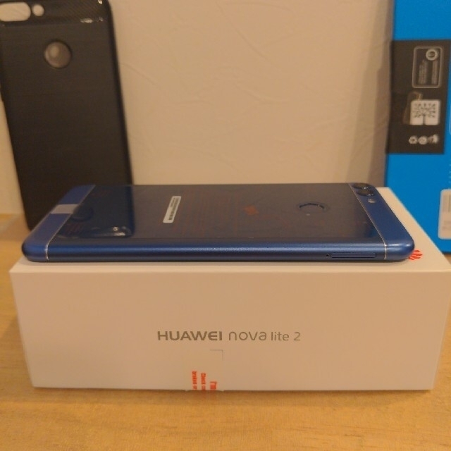 HUAWEI(ファーウェイ)のHUAWEI nova lite 2 704HW ブルー　SIMフリー　美品 スマホ/家電/カメラのスマートフォン/携帯電話(スマートフォン本体)の商品写真