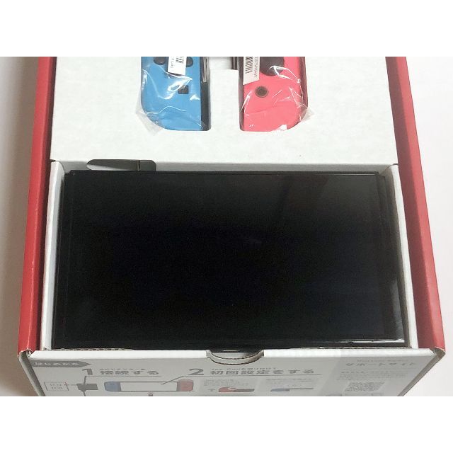 美品 有機EL Switch NINTENDO 任天堂 スイッチ ブルーレッド エンタメ/ホビーのゲームソフト/ゲーム機本体(家庭用ゲーム機本体)の商品写真