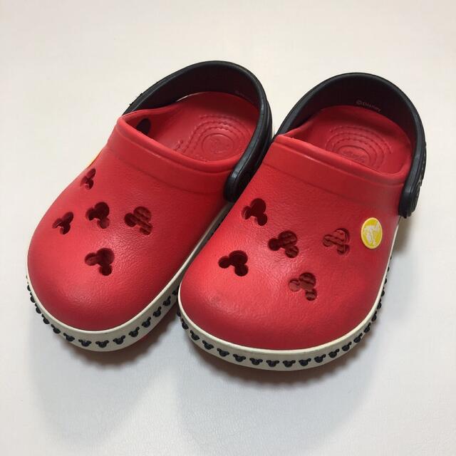 crocs(クロックス)のクロックス キッズ サンダル キッズ/ベビー/マタニティのキッズ靴/シューズ(15cm~)(サンダル)の商品写真