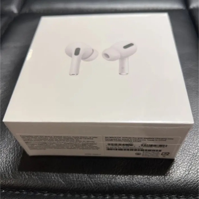 Apple(アップル)の【新品未開封】Apple AirPods Pro MLWK3JA   ワイヤレス スマホ/家電/カメラのオーディオ機器(ヘッドフォン/イヤフォン)の商品写真