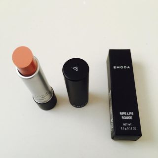 エモダ(EMODA)の新品未使用EMODA RIPE LIPS ROUGE《CASUAL》(口紅)