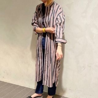 ユナイテッドアローズ(UNITED ARROWS)のTICCA ストライプノーカラースクエアビッグロングシャツ ワンピース(シャツ/ブラウス(長袖/七分))