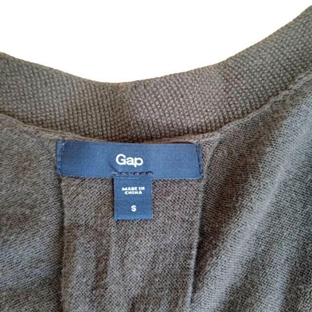 GAP(ギャップ)のGap レディース サイズS グレー ノースリーブカーディガン レディースのトップス(カーディガン)の商品写真