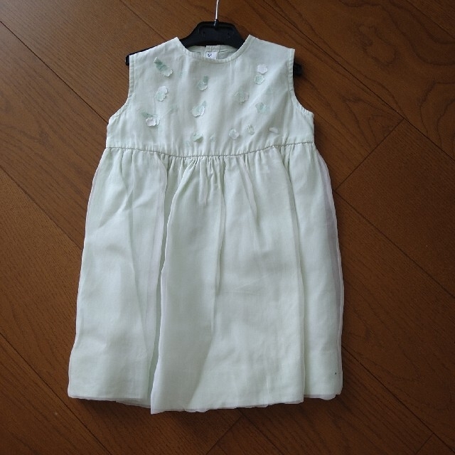 Simonetta(シモネッタ)のシモネッタ　ワンピース　2歳程度 キッズ/ベビー/マタニティのキッズ服女の子用(90cm~)(ワンピース)の商品写真