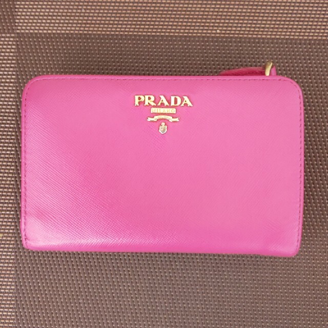 PRADA(プラダ)のSIN様専用。プラダ財布 レディースのファッション小物(財布)の商品写真