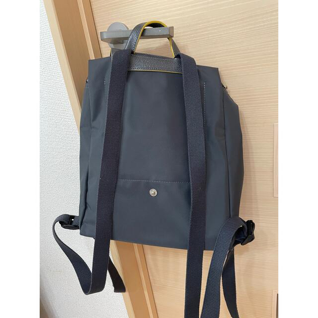 LONGCHAMP(ロンシャン)のロンシャン　LONGCHAMP　リュック　紺 レディースのバッグ(リュック/バックパック)の商品写真