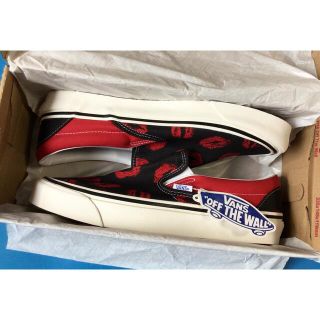 ヴァンズ(VANS)の【新品】27cmバンズ スリッポン ホットリップス キスマーク アナハイム(スニーカー)