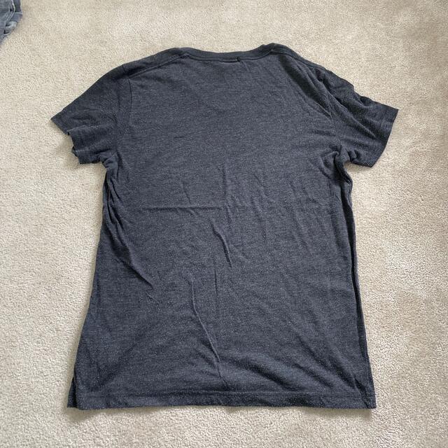 Abercrombie&Fitch(アバクロンビーアンドフィッチ)のアバクロ　abercrombie&fitch Tシャツ　紺　黒 メンズのトップス(Tシャツ/カットソー(半袖/袖なし))の商品写真