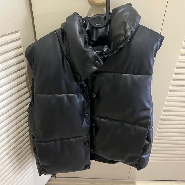 ZARA(ザラ)のみみ様専用 レディースのジャケット/アウター(ダウンベスト)の商品写真