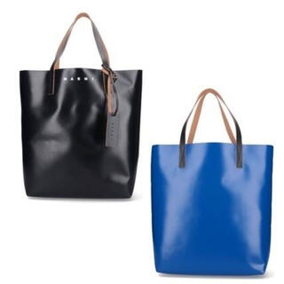 マルニ(Marni)のMARNI マルニ ブラック＆ブルー TRIBECA PVC ショッピングバッグ(トートバッグ)