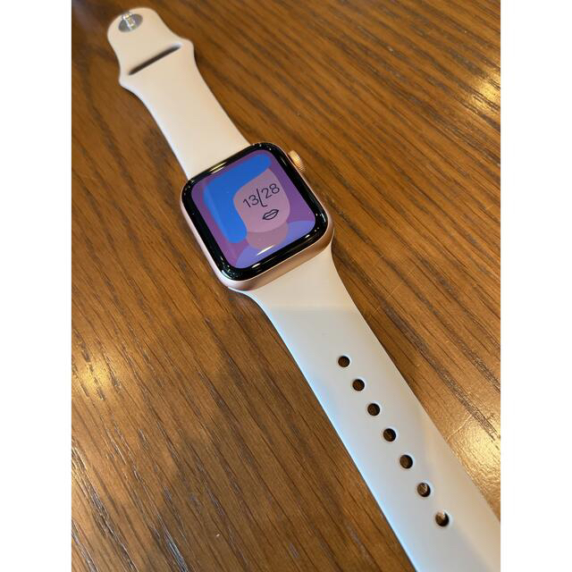 Apple Watch SE  (第一世代) 40mm  GPSモデル