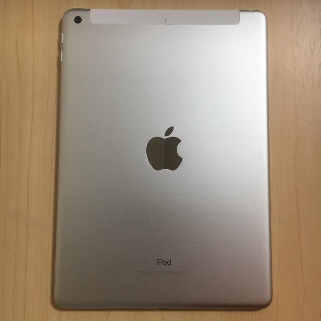 iPad(アイパッド)の未使用に近い iPad 5 SIMフリー 32GB iPad5 iPad第5世代 スマホ/家電/カメラのPC/タブレット(タブレット)の商品写真