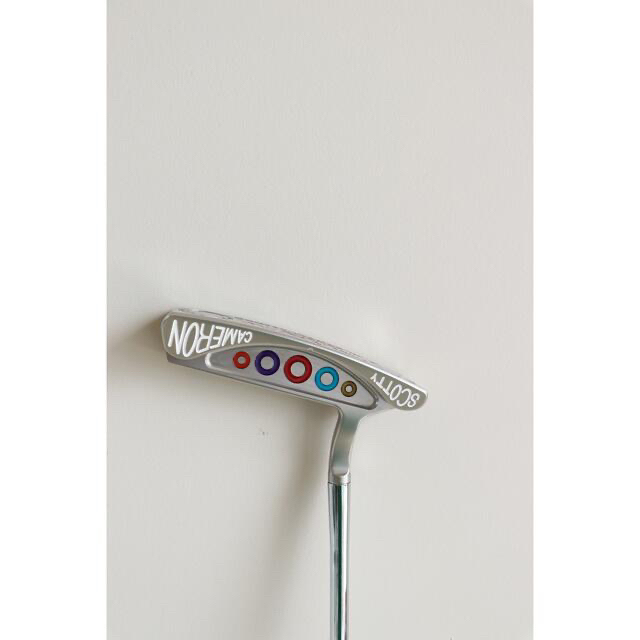 Scotty Cameron(スコッティキャメロン)の新品　スコッティキャメロン　スタジオデザイン　ホリデー　ラグーナ スポーツ/アウトドアのゴルフ(その他)の商品写真