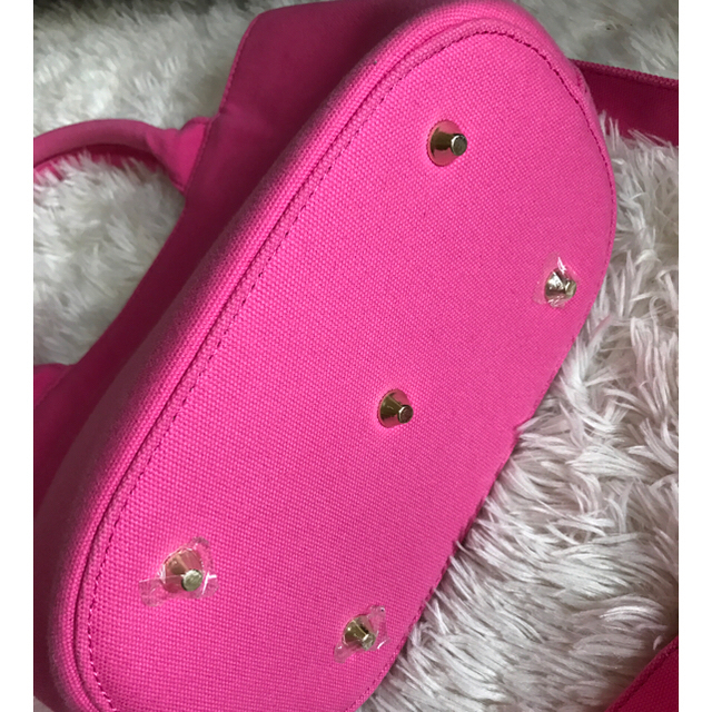 Christian Louboutin(クリスチャンルブタン)のディアベル新作ピンクスター ミニ レディースのバッグ(トートバッグ)の商品写真