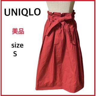 ユニクロ(UNIQLO)の■美品■UNIQLOユニクロ ハイウエスト リボンベルトフレアースカート レッド(ロングスカート)