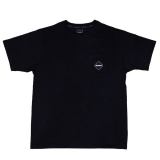 エフシーアールビー(F.C.R.B.)のFCRB【BIG VERTICAL LOGO POCKET TEE】(Tシャツ/カットソー(半袖/袖なし))