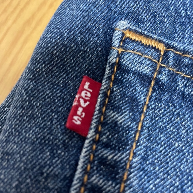 Levi's(リーバイス)のリーバイス✨サイドラインカットオフデニム メンズのパンツ(デニム/ジーンズ)の商品写真