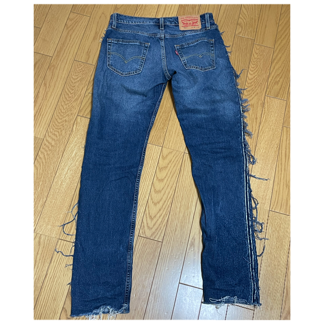 Levi's(リーバイス)のリーバイス✨サイドラインカットオフデニム メンズのパンツ(デニム/ジーンズ)の商品写真