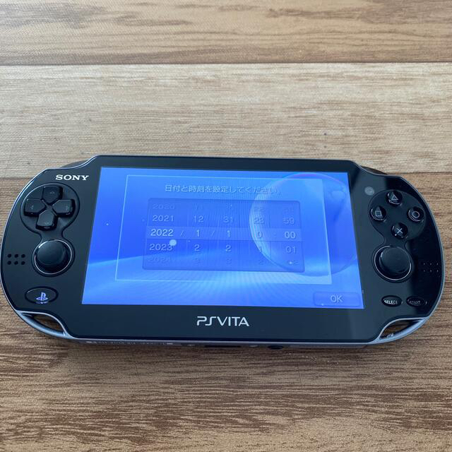 PlayStation Vita(プレイステーションヴィータ)のPS VITA PHC-1000 ブラック エンタメ/ホビーのゲームソフト/ゲーム機本体(携帯用ゲーム機本体)の商品写真