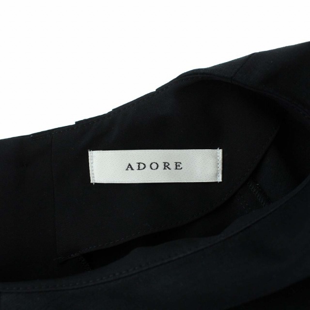 ADORE(アドーア)のアドーア プレミアムコットンバックボタンカットソー ブラウス 七分袖 38 黒 レディースのトップス(その他)の商品写真