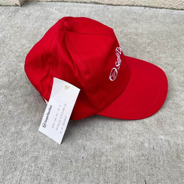 Sergio Tacchini(セルジオタッキーニ)のsergio tacchini front logo cap  red メンズの帽子(キャップ)の商品写真