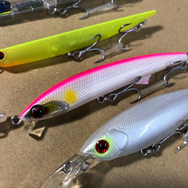 Megabass(メガバス)のシーバス用ルアー8点セット 使用済 メガバスやアピアなど スポーツ/アウトドアのフィッシング(ルアー用品)の商品写真