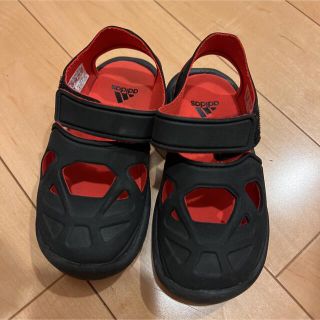 アディダス(adidas)のサンダル(サンダル)