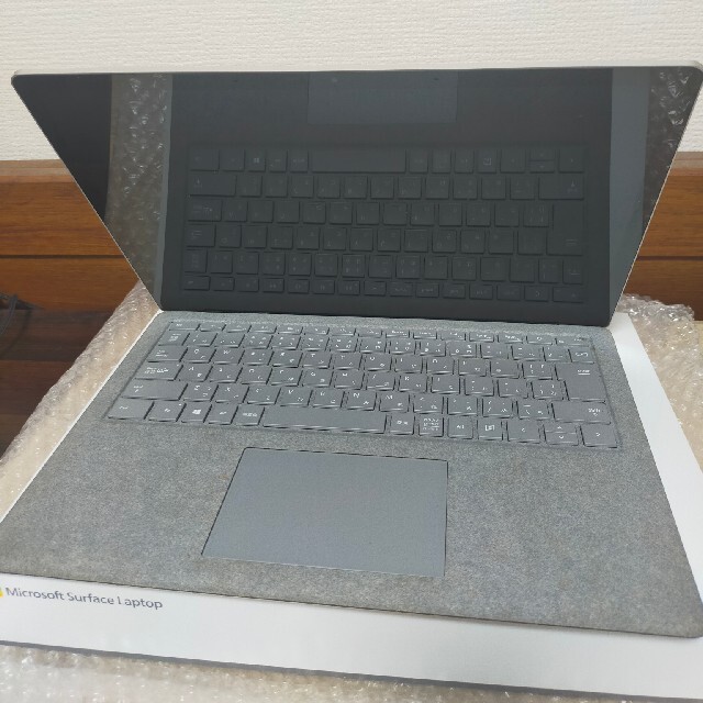 Surface Laptop2  13.5型