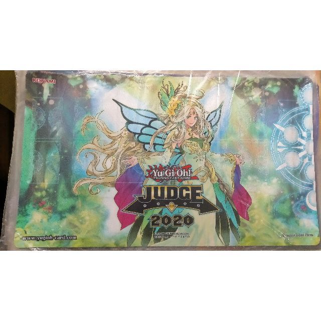 遊戯王 公式 プレイマット 光の王 マルデル JUDGE 未開封品 エンタメ/ホビーのトレーディングカード(カードサプライ/アクセサリ)の商品写真