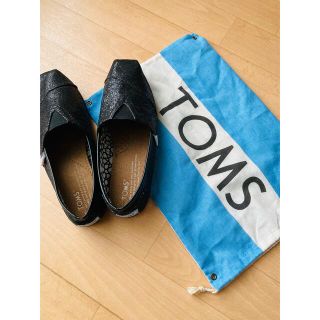 トムズ(TOMS)のTOMS グリッター黒(スリッポン/モカシン)