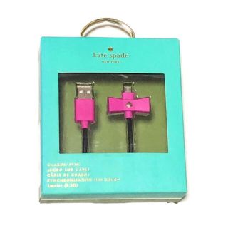 ケイトスペードニューヨーク(kate spade new york)のケイトスペード Charge Sync USB ケーブル ボウタイ ピンク(その他)