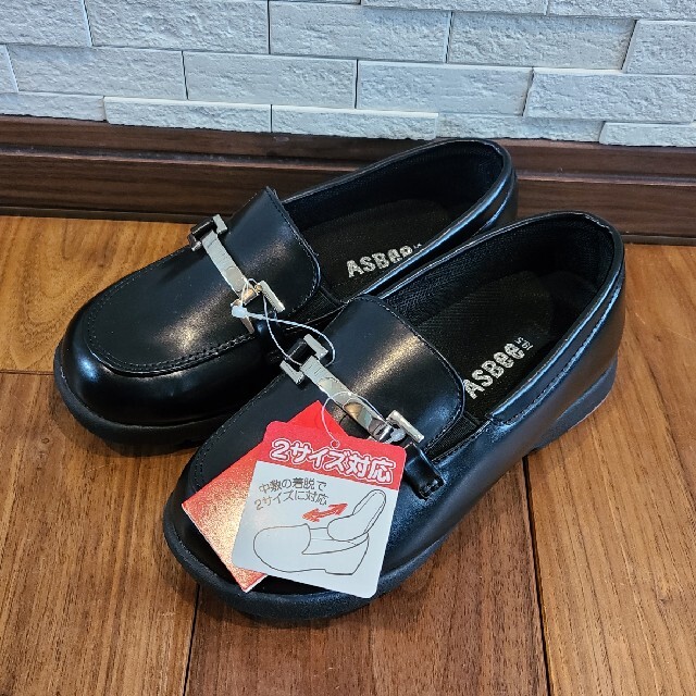 ASBee(アスビー)の【新品‼️】ローファー黒19.5㎝20㎝対応フォーマルスニーカー靴　ASBEE キッズ/ベビー/マタニティのキッズ靴/シューズ(15cm~)(フォーマルシューズ)の商品写真