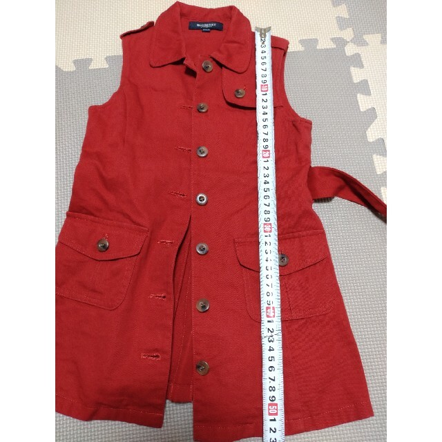 BURBERRY(バーバリー)のBURBERRYLONDON赤ロングベストコート キッズ/ベビー/マタニティのキッズ服女の子用(90cm~)(コート)の商品写真