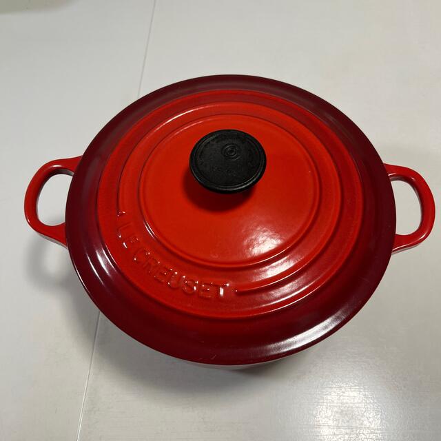 Le Creuset  ルクルーゼ　ココットロンド　鍋　カイエン　赤　18cm