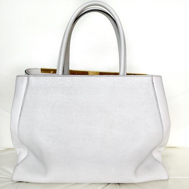 FENDI(フェンディ)のフェンディ FENDI トートバッグ トゥージュール アイボリー 白 鞄 レディースのバッグ(ハンドバッグ)の商品写真